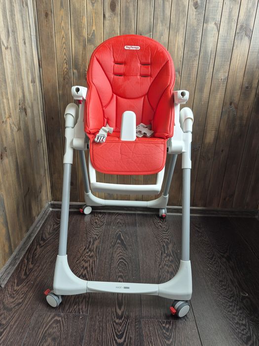 Стільчик для годування Peg-Perego Prima Pappa Follow Me Fragola (червоний)