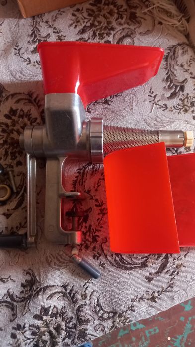 Соковыжималка ручная.