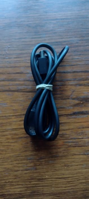 Sprzedam Nintendo Switch Oled z grą i etui.