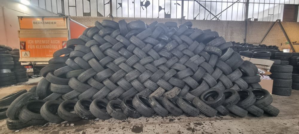 Шини оптом Всі Розміра 215/55/R17 Michelin
