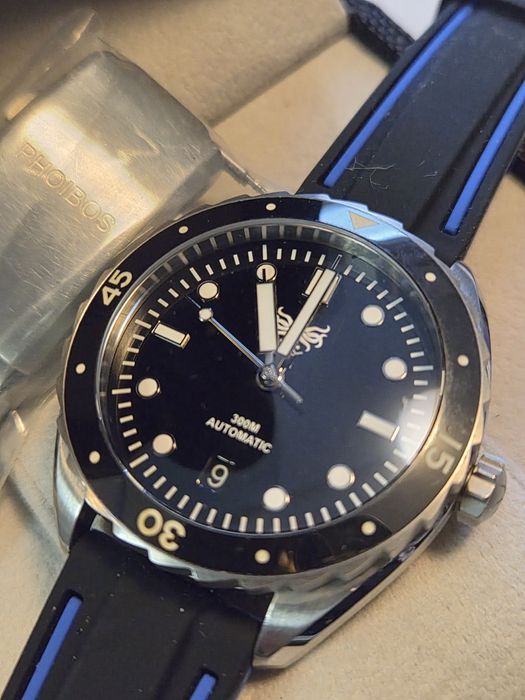 Phoibos Eagle Ray 300m automatic