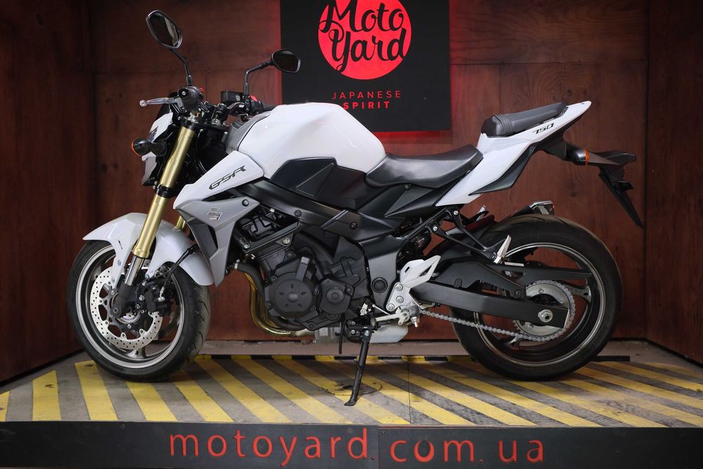 Suzuki GSR750 із Японії