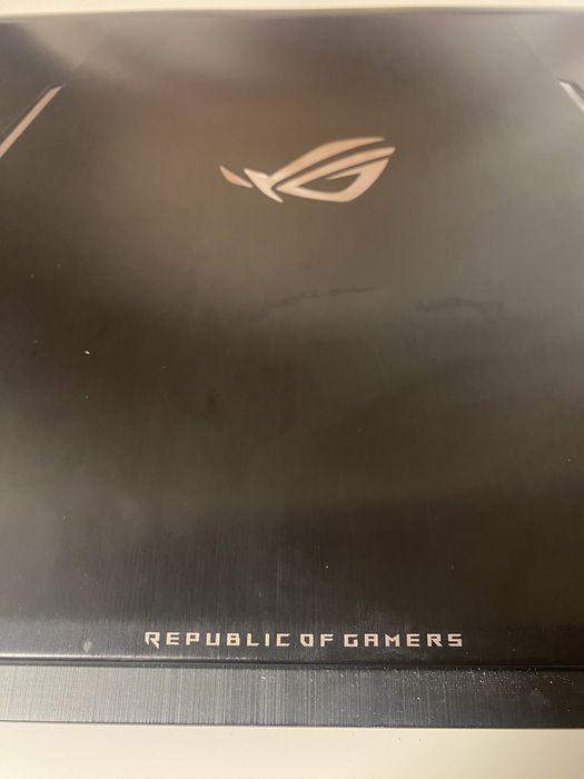 Computador ROG- Rysen 7- Model GL702ZC