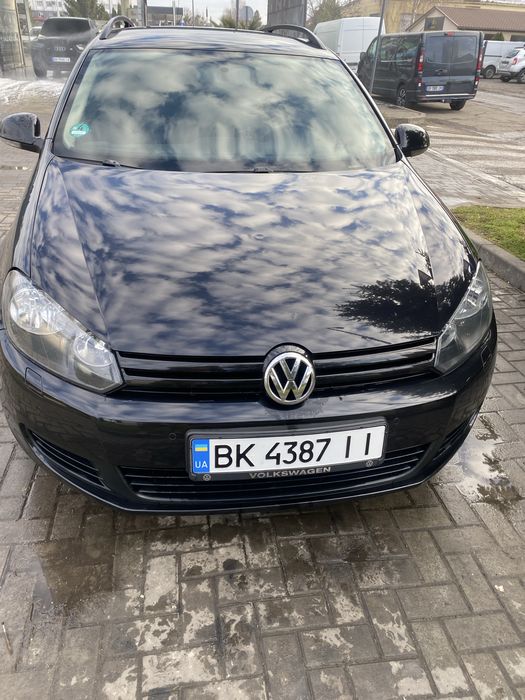 Продам автомобіль Volkswagen Golf 1,6 TDI(Автомат dsg7)