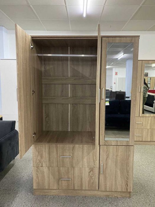Roupeiro de 3 portas com espelho