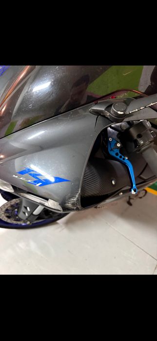 Yamaha R1 2014 edição race blue