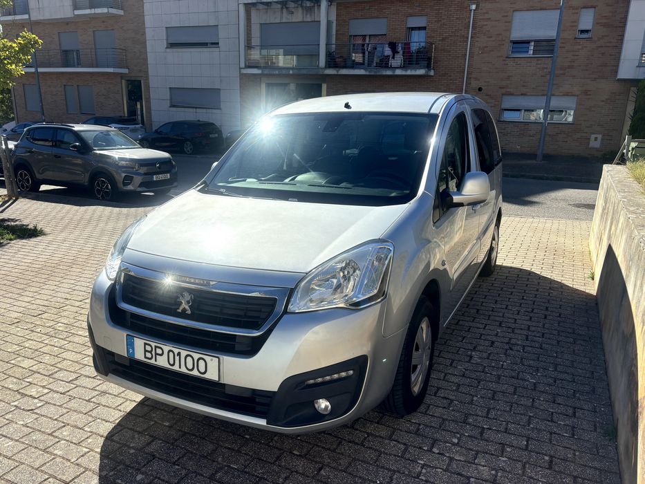 Peugeot Partner 120 cv 5 lugares