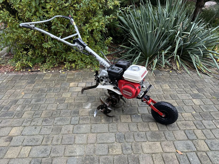 Glebogryzarka HONDA F360 2 biegi + wsteczny ciągnik jednoosiowy