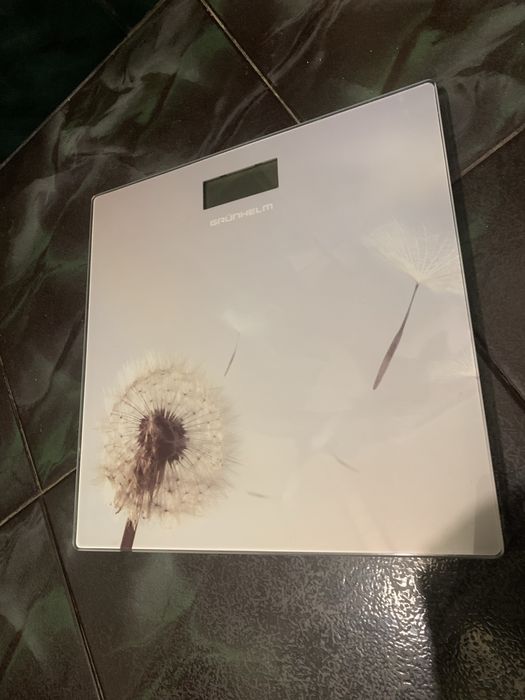 Весы напольные Grunhelm