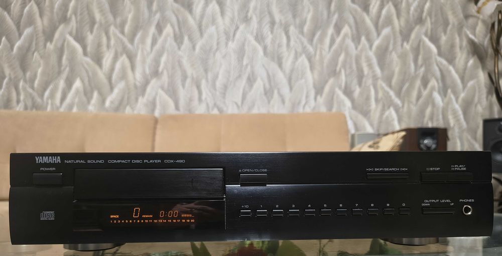 Проигрыватель CD Yamaha CDX-490 Optical KSS-210A made in France