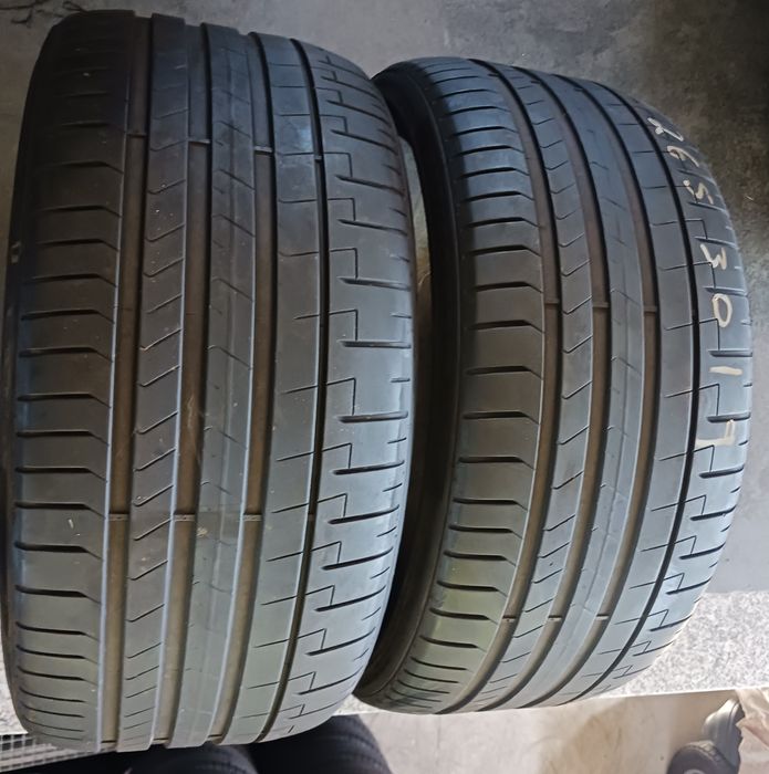 Vendo pneus semi-novos 265/30/19 Pirelli