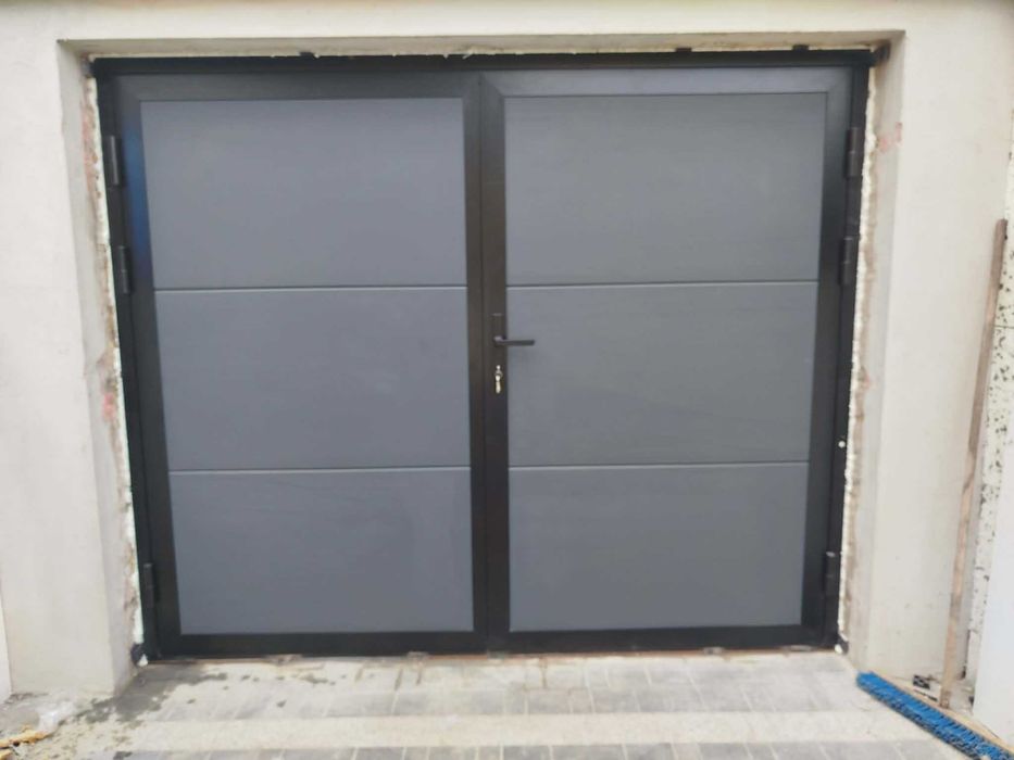 Brama garażowa dwuskrzydłowa rozwierna ocieplana 40mm bramy garażowe panelowe aluminiowe techniczne gospodarcze garażowych drzwi wejściowe skrzydłowe
