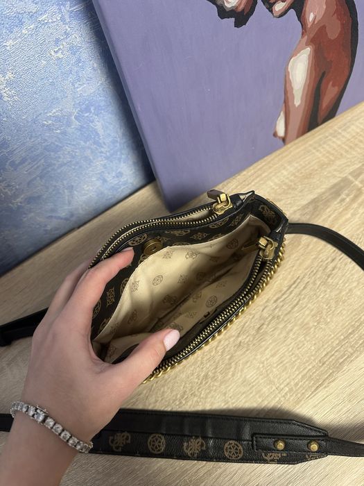 Оригінальна сумка GUESS в ідеальному стані