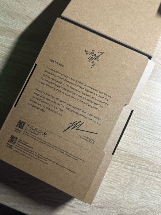 Мишка Razer v3 нова