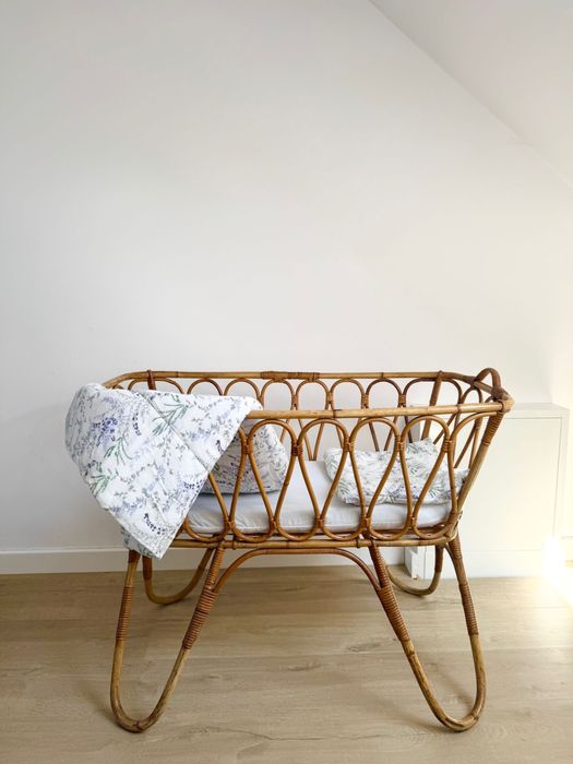 Łóżeczko dla niemowląt z rattanu (Holenderskie lub Niemieckie)