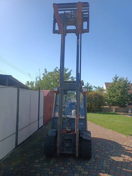 Навантажувач вилочний Лінде Н30Т. Погрущик газовий. 2003р