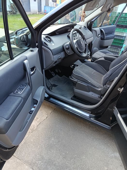 Продам автомобіль Рено Сценік2