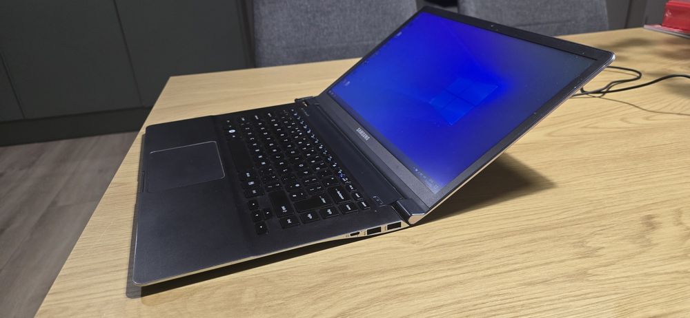 samsung  NP900 X4G 128GB