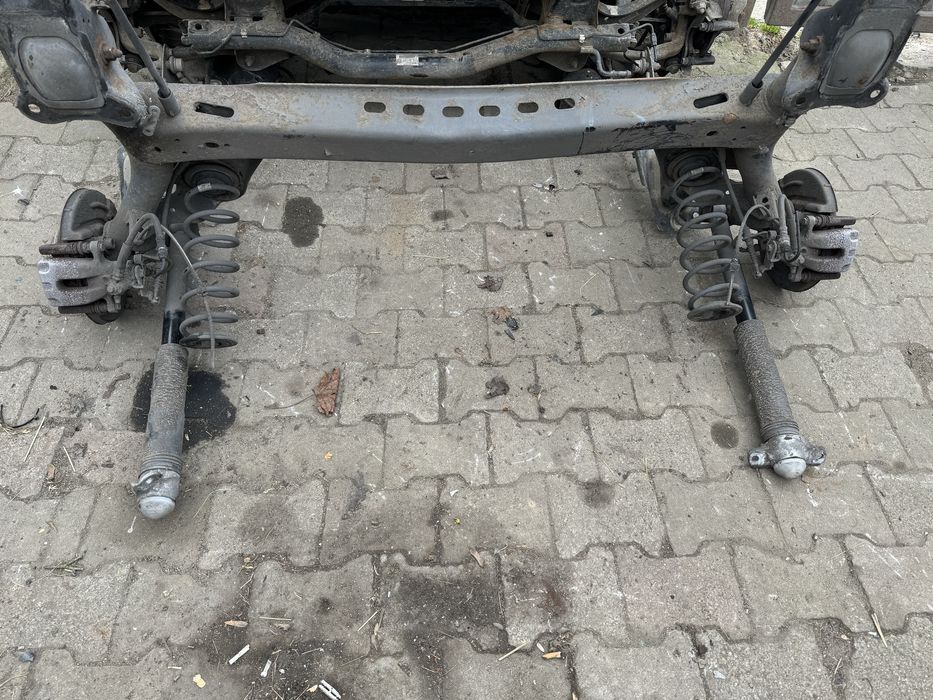 Belka tylna os skoda octavia 3 audi a3 8v