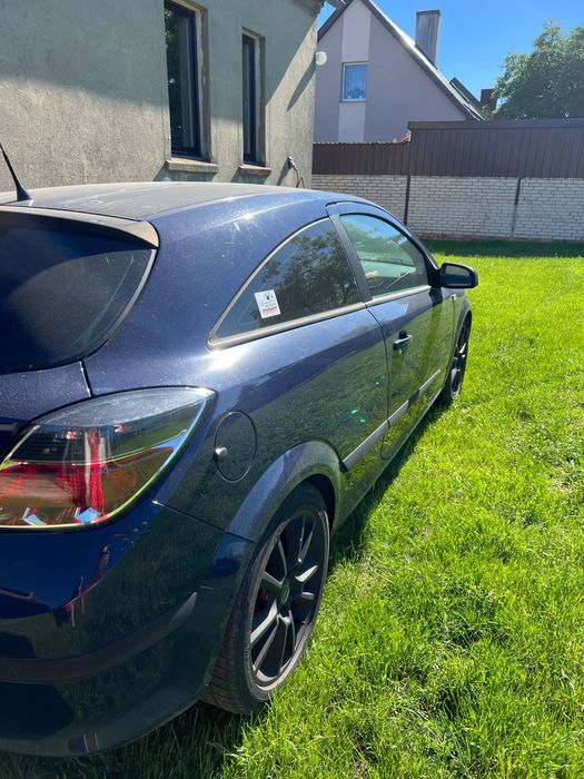 Opel Astra III GTC