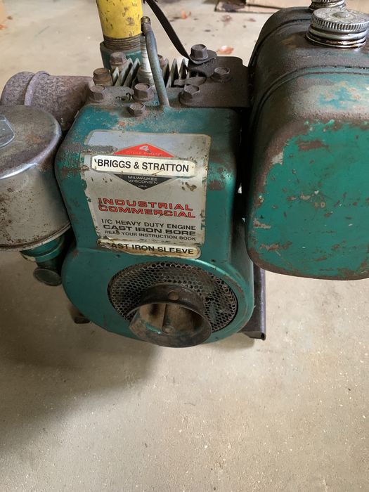 Motor de.  Rega. Usado. a gasolina