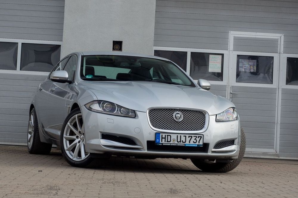 Jaguar XF 2.2 190KM Skóra Xenon Alufelgi PDC Nawigacja Opłacony GWARANCJA