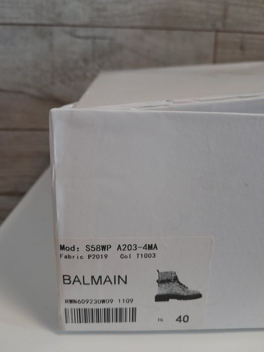 Продам ботинки зимние.