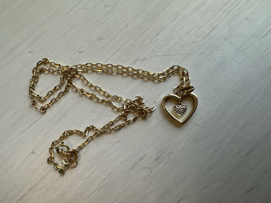 Zloty naszyjnik diament
