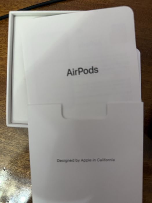 airpods 3 б/у оригінал