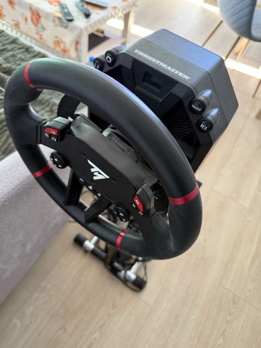 Kierownica Thrustmaster T598+Stojak  Ps5/PC stan idealny