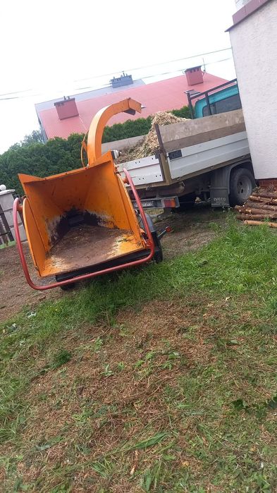 Wycinka alpinistyczna drzew, wycinka drzew, usługi rębakiem