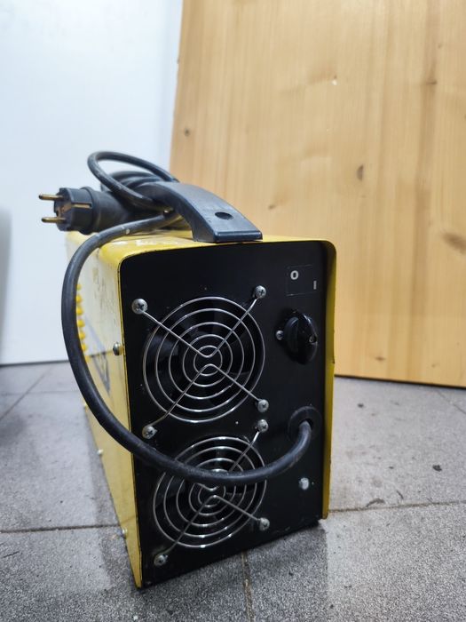 Máquina de soldar com inversor