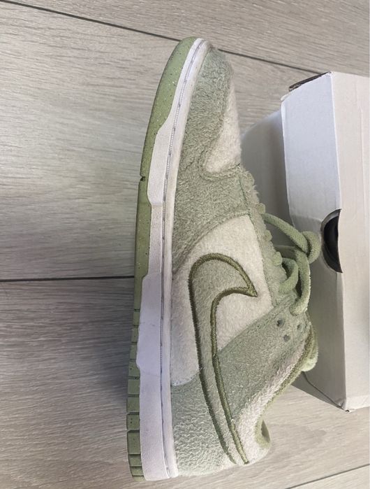 Nike Dunk Low SE "Fleece Pack Honeydew