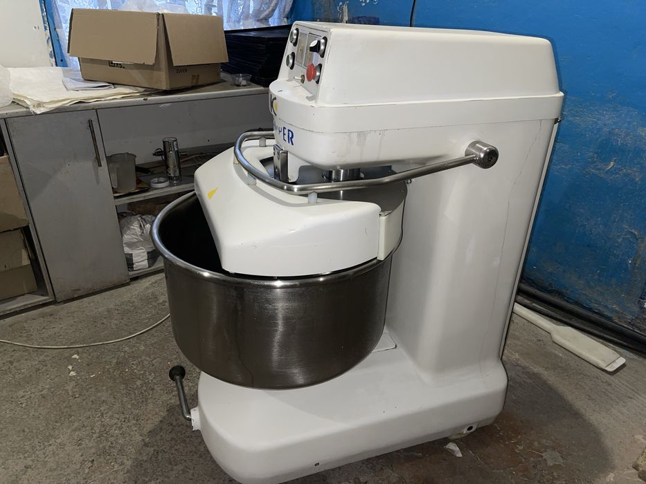 Тестомес KEMPER на 85 л.