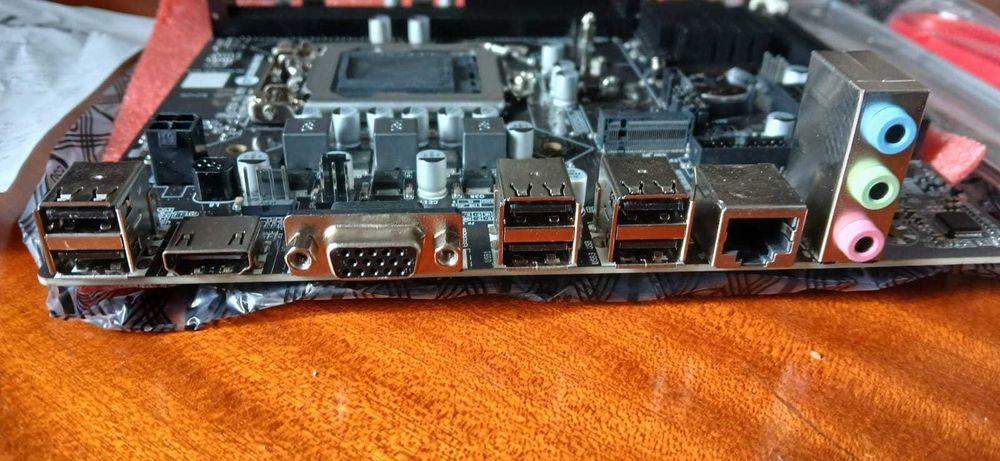 Intel i5 Kit + Motherboard + 4GB Memory64284340907522122