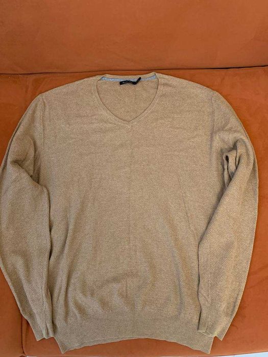 Чоловічий светр. Светр бренду Massimo Dutti