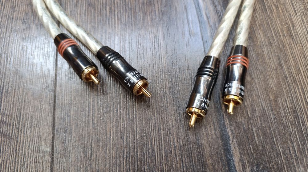 Межблочный кабель Qed Qunex Silver Spiral RCA-RCA 2x0.5