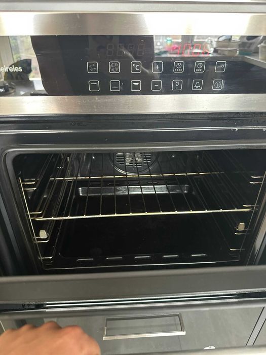 Forno eléctrico Meireles