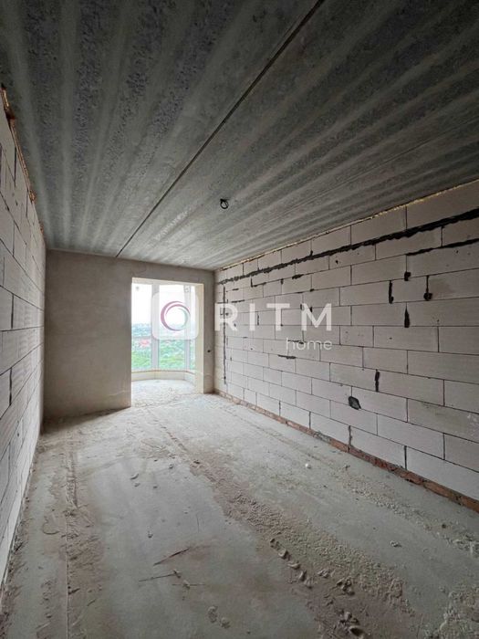 2-к. квартира з коміркою та підвалом у ЖК «Атлант»