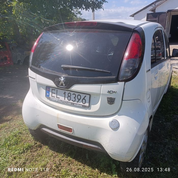 Mitsubishi I-miev Citroen c-zero Peugeot ion