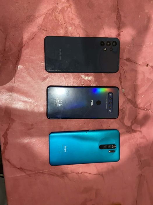 Vendo telemóveis androids praticamente novos mas para peças para  quem arranjar