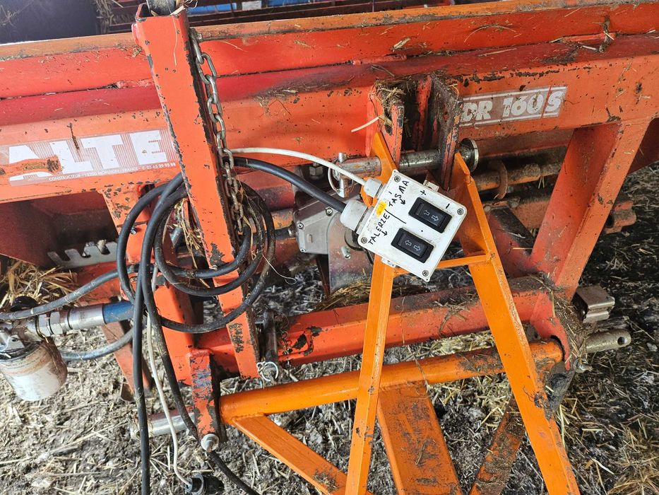 Scielarka do slomy rozwijak