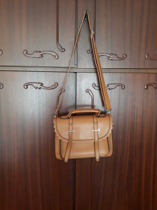 Сумка женская горчичного цвета