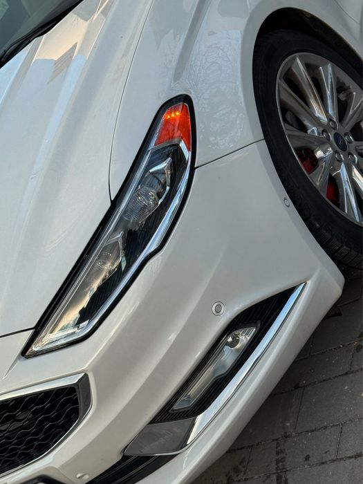 Продаж Ford Fusion 2.0 2017 AWD Platinum