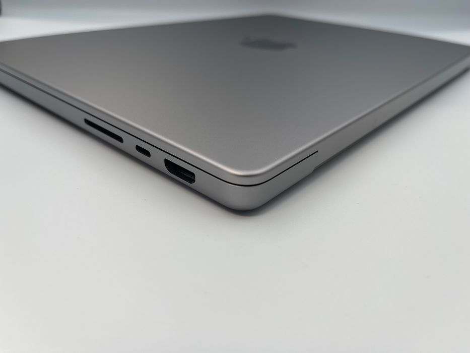 Macbook pro a2442 M1 PRO  32 gb 1TB SSD space grey 33 cykli