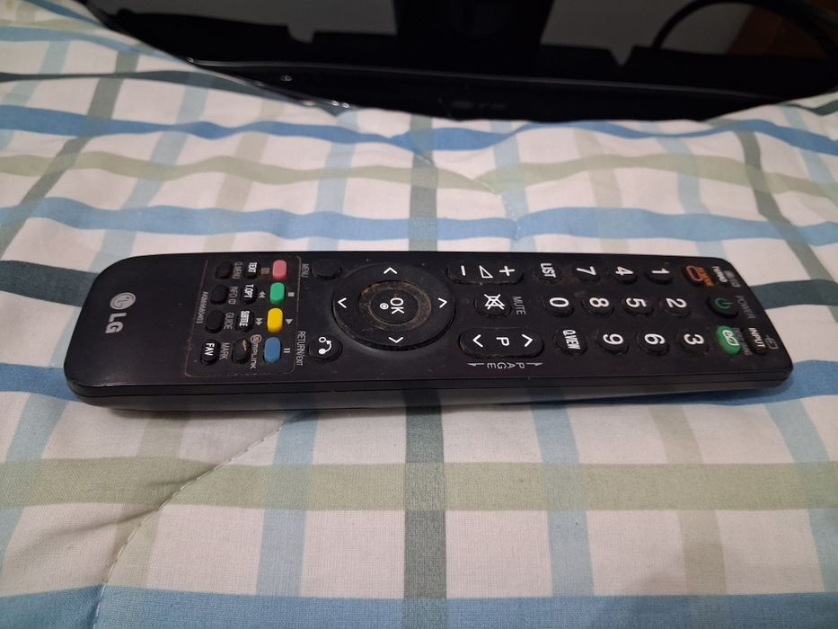 LCD  LG 37 polegadas (avaria na cor)
