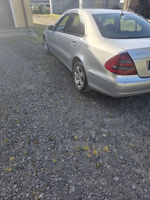 Mercedes-Benz  W211 270CDI 2002 ROK