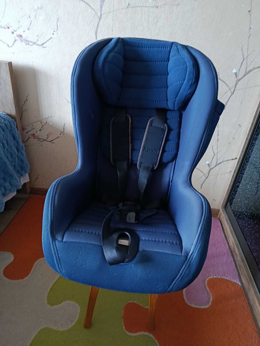 Продам  бу дитяче автокрісло Chicco Xpace Isofix