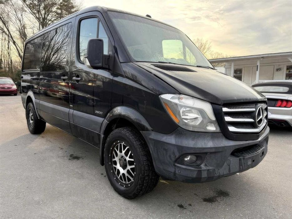 Mercedes-Benz Sprinter 2500 144 WB Crew Van      2016