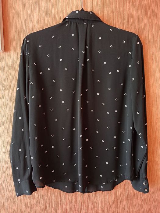 Тонка чорна сорочка